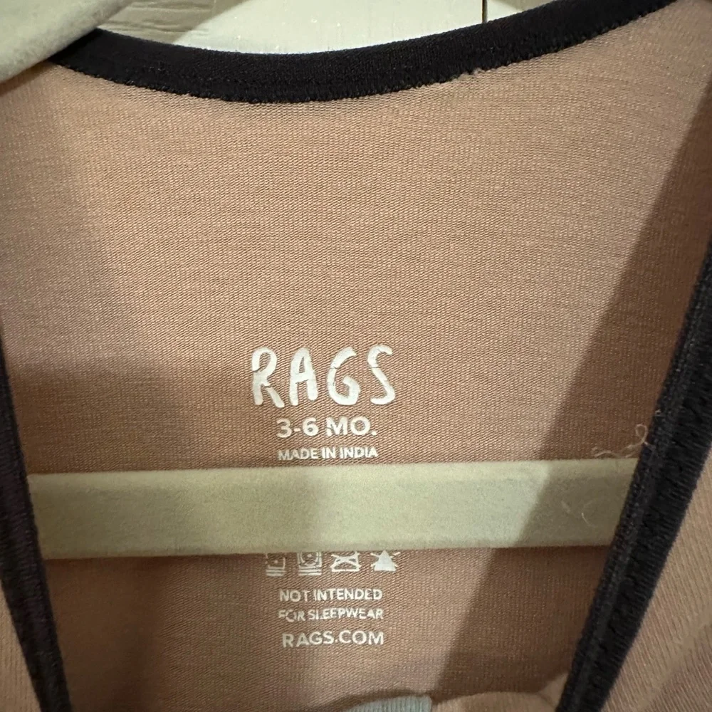 Rags to Raches Pink Gray Essential Short Romper 3-6 Months - Picture 2 of 3